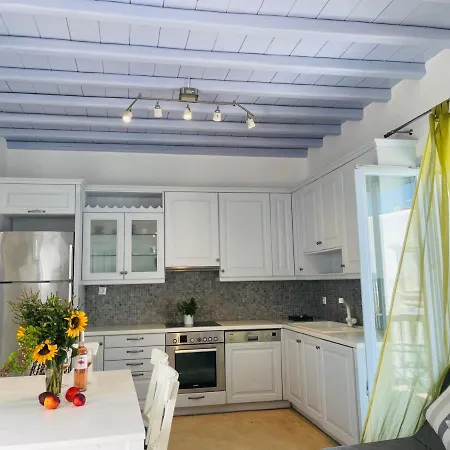 Aphrodite Sunshine *