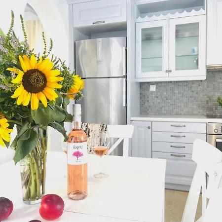 Aphrodite Sunshine Apartamento *