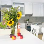 Apartment Aphrodite Sunshine *